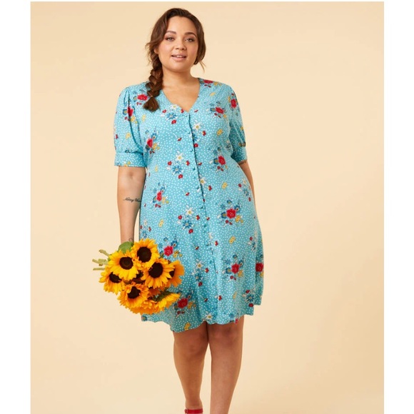 JUDITH ECOVERO FLOWER PATCH PRINT TEA DRESS Joanie Clothing Molly Hatch - Picture 2 of 9